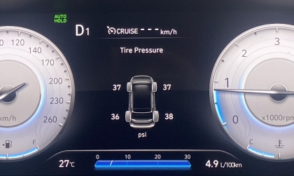 Xe Hyundai Santa Fe tiêu thụ nhiên liệu thế này có đúng không?
