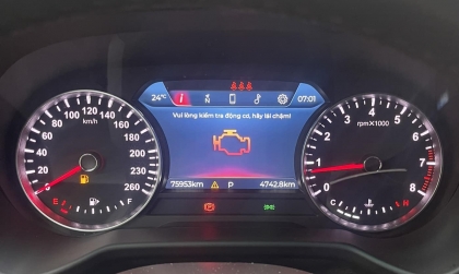 Đồng hồ Lux A báo thế này là lỗi gì các cụ ơi?