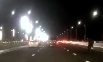 Clip TNGT: Cầu Vĩnh Tuy 2 (Hà Nội) khai trương Hồng Phát - Tai nạn đầu tiên có cả ô tô và xe máy