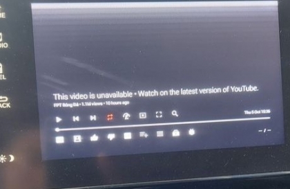 Màn hình giải trí CR-V bị lỗi gì mà không xem được Youtube?