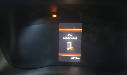 Xe Accent của em có phải bị hết pin chìa khóa?