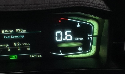 Vòng tua Hyundai Custin thấp quá có sao không?