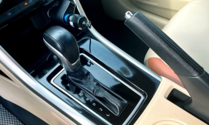 Xpander mất điện tẩu xạc mà không rõ nguyên nhân