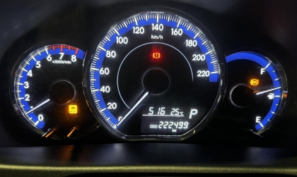 Sao xe Vios lại hiện 3 đèn cảnh báo khi khởi động?