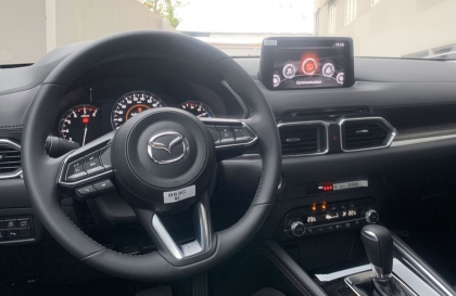 Làm sao để tắt radio của Mazda CX-5?