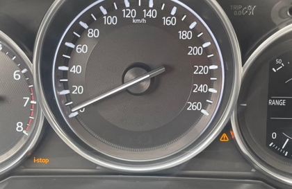 Mazda CX-5 hiện lỗi gì trên đồng hồ đây ạ?