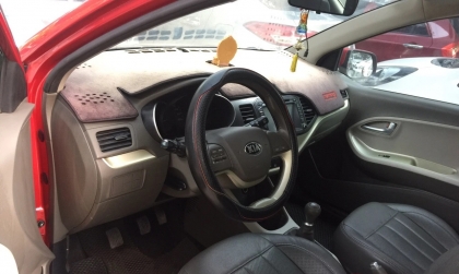 Tình trạng nổ máy của Kia Morning thế này là sao các bác nhỉ?