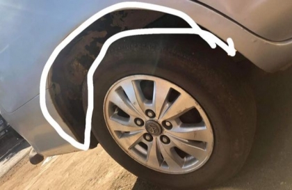 Xử lý thế nào xe Innova mất hốc bánh xe?