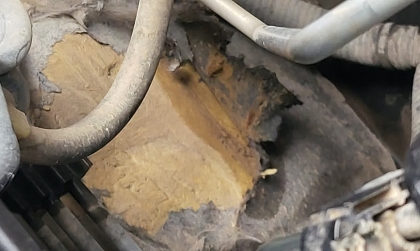 Xốp khoang động cơ Honda CR-V bị bong có vấn đề gì không?