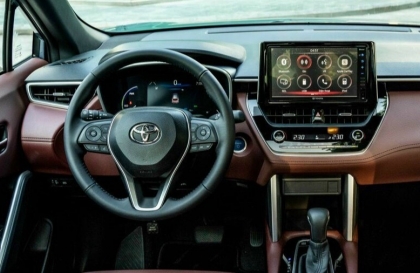 Vô lăng xe Corolla Cross không trả lái là vấn đề gì?