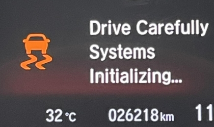 Honda Civic báo lỗi ngay sau khi thay bình ắc quy là sao nhỉ?