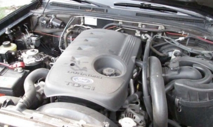 Chuyển số không mượt khi Everest nóng máy là vấn đề gì?