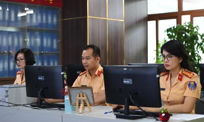 Phiên đấu giá biển số xe bị