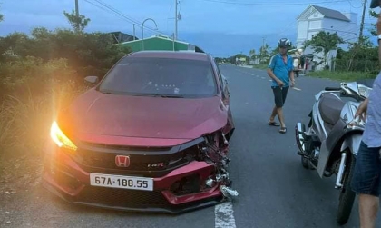 Ảnh TNGT: Honda City Type R không tìm thấy bánh trước sau tai nạn