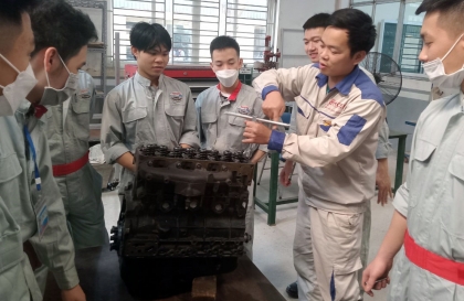 Quỹ Toyota Việt Nam tiếp tục chương trình học bổng dạy nghề cho sinh viên