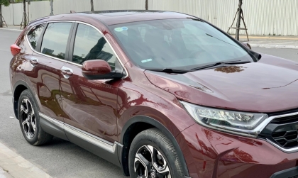 Cửa kính xe Honda CR-V khó kéo lên thì xử lý sao?