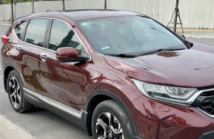 Cửa kính xe Honda CR-V khó kéo lên thì xử lý sao?