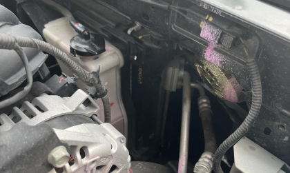 Nước làm mát của Hyundai Accent bị phì ra là sao các cụ nhỉ?