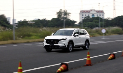 Bảng giá ô tô Honda tháng 1: Honda CR-V nhận hàng loạt ưu đãi