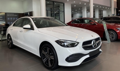 Bảng giá xe Mercedes-Benz tháng 10: C-Class được giảm giá tới 110 triệu đồng