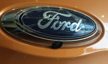 Camera lùi Ranger Wildtrak bị lỗi mất vạch trắng theo góc đánh lái?