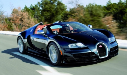 Giá tính lệ phí trước bạ của ô tô và xe máy năm 2024 có gì đáng chú ý?