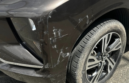 Xpander bị xước thế này thì phải làm sao?