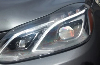 Xử lý đèn Mercedes E-Class hấp hơi nước