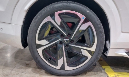 Xe VinFast VF 9 có nên đi tráng lốp hay không?