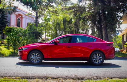 Mazda3 đời 2021 leo dốc kêu cọc cọc dưới gầm xe không tìm được nguyên nhân?