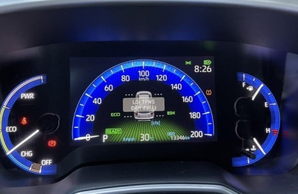 Cảnh báo áp suất lốp xe Corolla Cross bị lỗi gì đây?