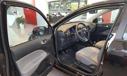 Kia Soluto lỗi lên kính này thì xử lý sao?