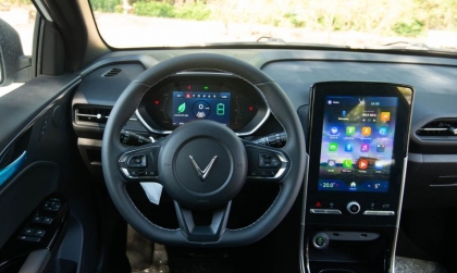 Thước lại xe VF e34 bị kêu thì xử lý sao?