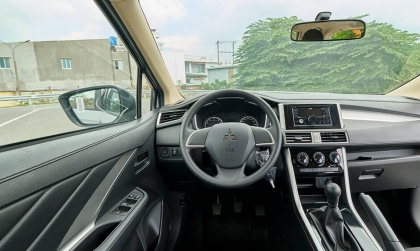 Xin tư vấn về cửa kính điện trên Xpander bị lỗi