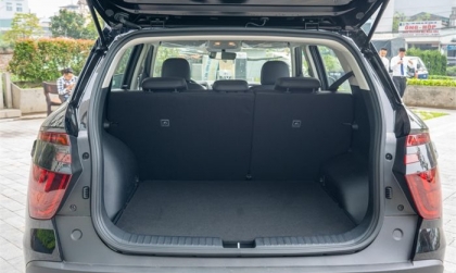 Cốp xe Creta kêu to khi đóng vào thì có sao không?