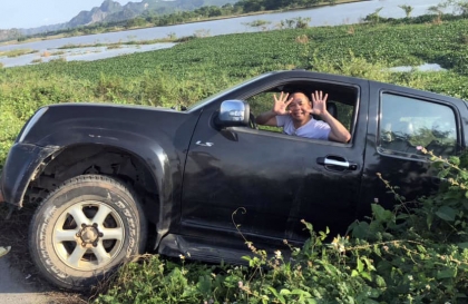 Ảnh TNGT: Tài xế gặp tai nạn