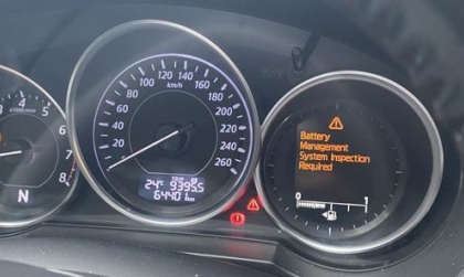 Mazda6 hiện lên thông báo này là lỗi gì các bác ơi?
