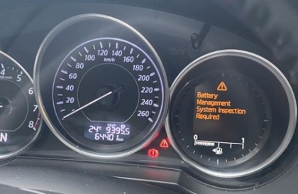 Mazda6 hiện lên thông báo này là lỗi gì các bác ơi?