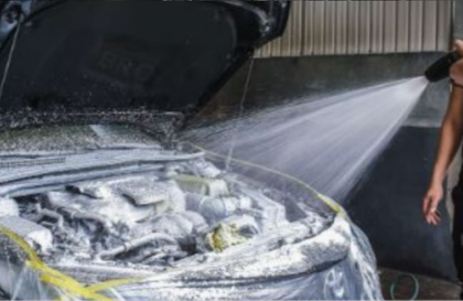 Rửa khoáng máy Corolla Cross xong thì các mặt kim loại trong xe bị xám đen là sao nhỉ?