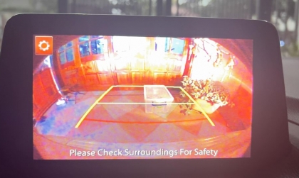 Xin tư vấn cam lùi mazda3 bị cắt 4 góc?