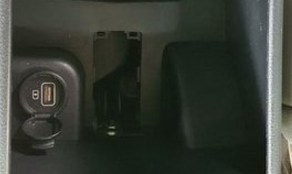 Cổng sạc USB của KIA Cerato không có điện do đâu?