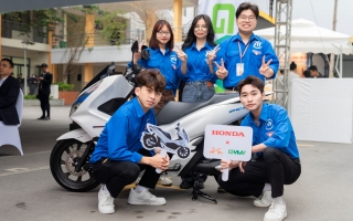 Thế giới 2 bánh: Honda tặng xe PCX điện cho trường Đại học Công nghệ Giao thông Vận tải