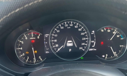 Xe Mazda CX-5 hiện 2 lỗi trên đồng hồ này là sao nhỉ?