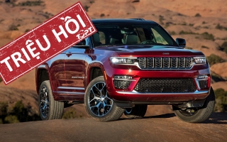Triệu hồi hơn 162.700 chiếc Jeep Grand Cherokee và Wagoneer vì lỗi camera lùi