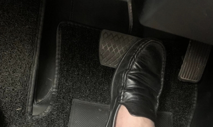 Honda CR-V bị cứng chân phanh khó đề nổ là vấn đề gì?