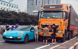 Ảnh TNGT: Porsche Panamera đọ độ cứng cùng “Hổ vồ” và cái kết được báo trước