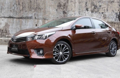 Toyota Altis bị kêu ở bánh trước do đâu?