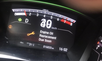 Đồng hồ Honda CR-V hiện thế này là lỗi gì thế các bác?