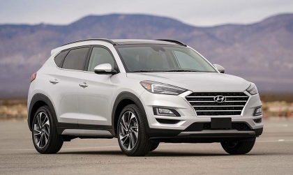 Hyundai Tucson báo lỗi ABS ảo hay sao thế các bác nhỉ?