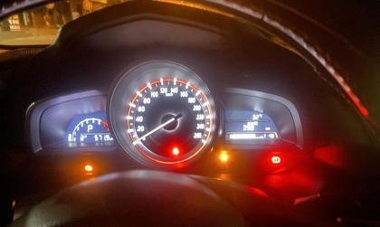 Mazda3 bị báo lỗi sau khi đổ xăng thế này do đâu?